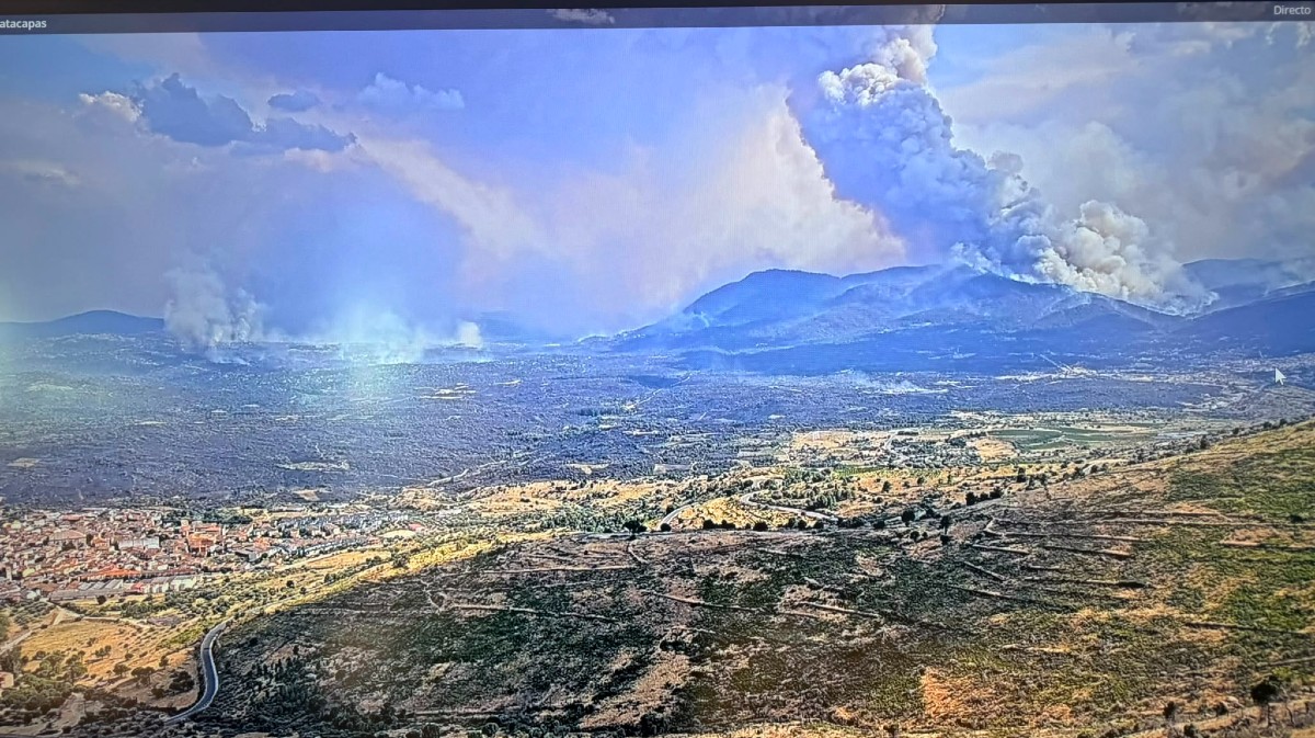 El incendio de Burgohondo desde el Valle del Alberche.