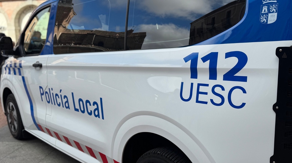 Veh&iacute;culo de la Polic&iacute;a Local.