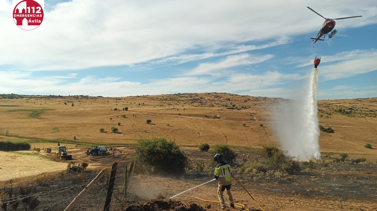 Incendio en San Juan del Olmo. Foto: @EmergernciaAvila.