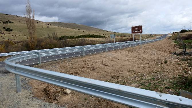 Carretera AV-500 entre &Aacute;vila y El Espinar.
