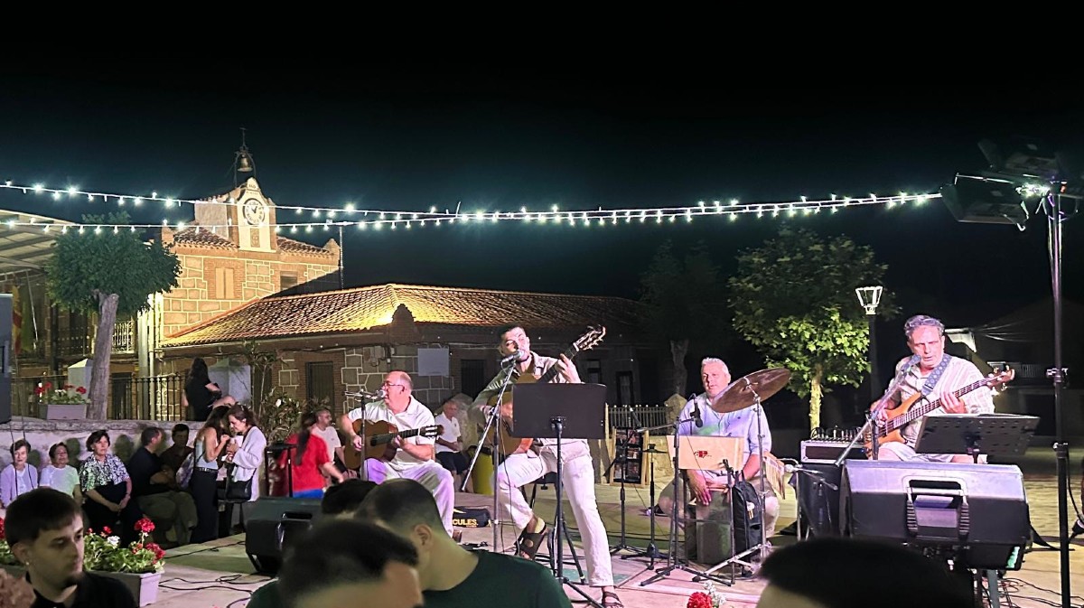 Feria flamenca en Tornadizos de &Aacute;vila.