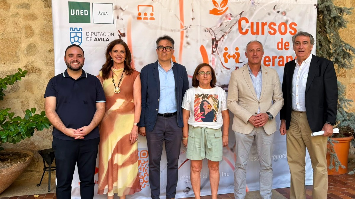 Inauguraci&oacute;n del curso de verano de la UNED en el castillo Magalia.