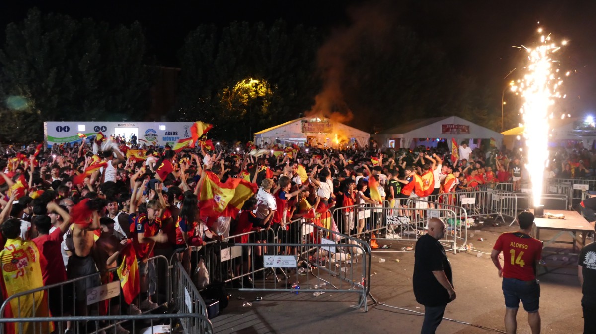 VÍDEO | Ávila festeja el segundo Mundial de España en una noche de nervios y euforia