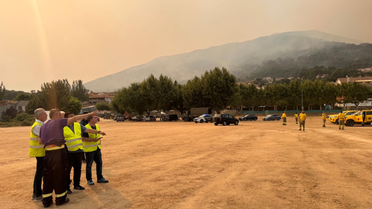 Visita a los municipios afectados por el incendio