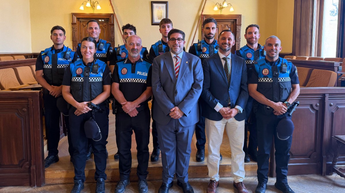 Agentes en pr&aacute;cticas que se incorporan a la Polic&iacute;a Local de &Aacute;vila.