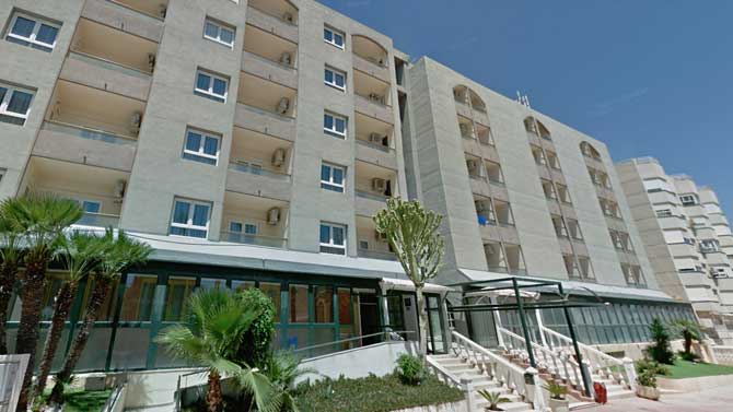 Hotel de Torrevieja donde se alojaron los niños del campamento de Ávila.