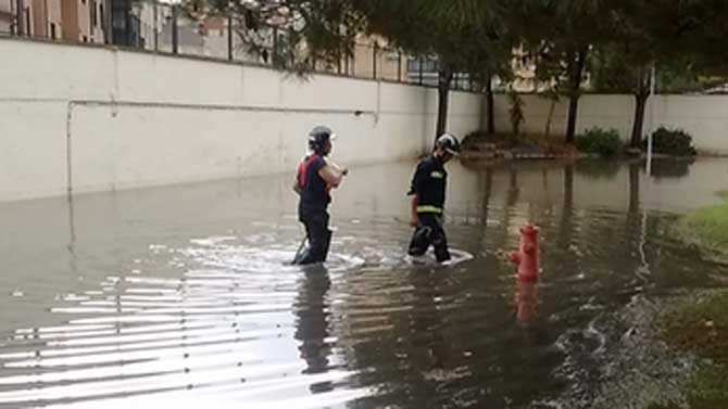 Intervención de los bomberos en el Centro Residencial.