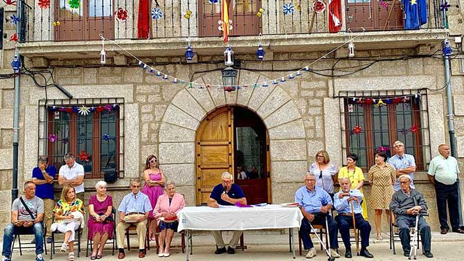Homenaje a los mayores de El Hornillo.