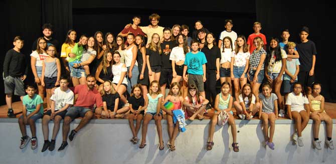 Escuela Infantil-Juvenil de Teatro Navarrevisca Farandulera.