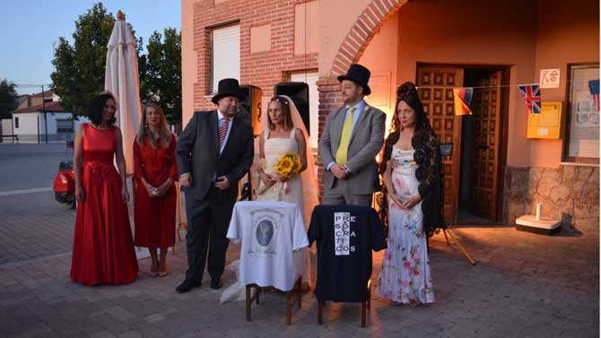 Representaci&oacute;n de una boda para conmemorar la creaci&oacute;n de la pe&ntilde;a Los Presocr&aacute;ticos.