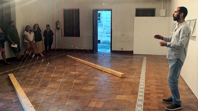 Exposición de Roberto Chartam.