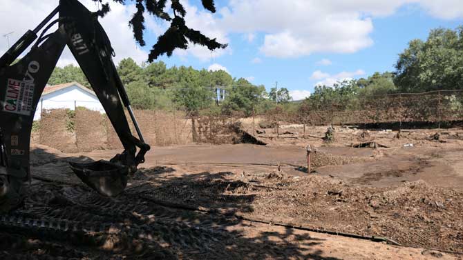 Efectos de la riada en Las Navas, el martes.
