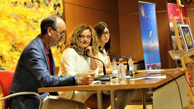 Oscar Pacheco, Ester Bueno y la concejala Patricia N&uacute;&ntilde;ez.