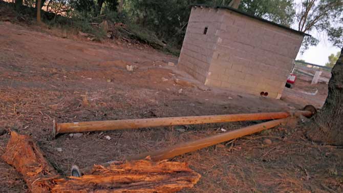 Caseta levantada para el sondeo  al final del parque de El Soto.