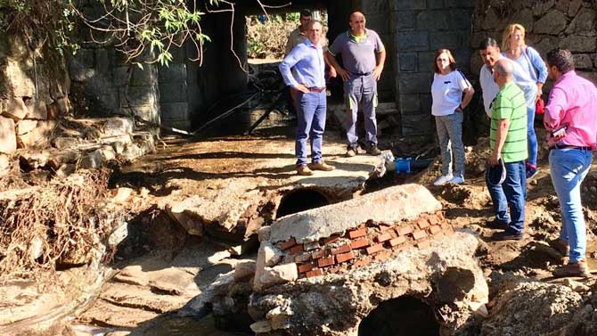 Visita a la zona afectada por la riada, el jueves.
