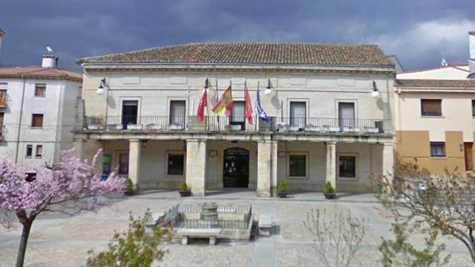 Ayuntamiento de Arenas de San Pedro.