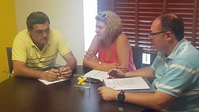 Pedro Pascual con la Plataforma del Abono E.