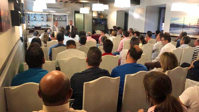 Imagen de archivo de un reunión de Por Ávila.