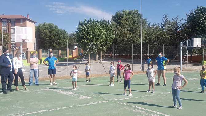 Programa de animaci&oacute;n infantil en el Colegio Arturo Duperier.