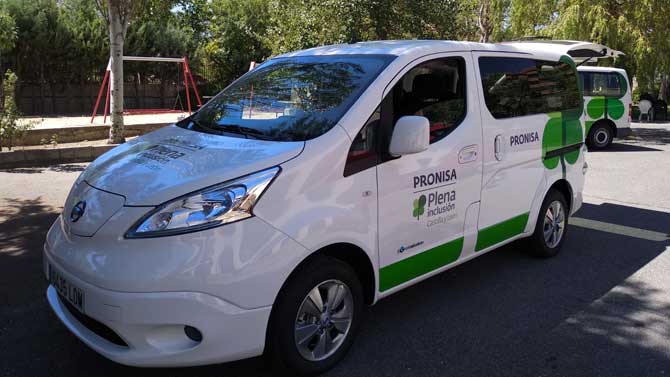 Nuevo veh&iacute;culo de Pronisa, una furgoneta el&eacute;ctrica Nissan e-NV200 Evalia.