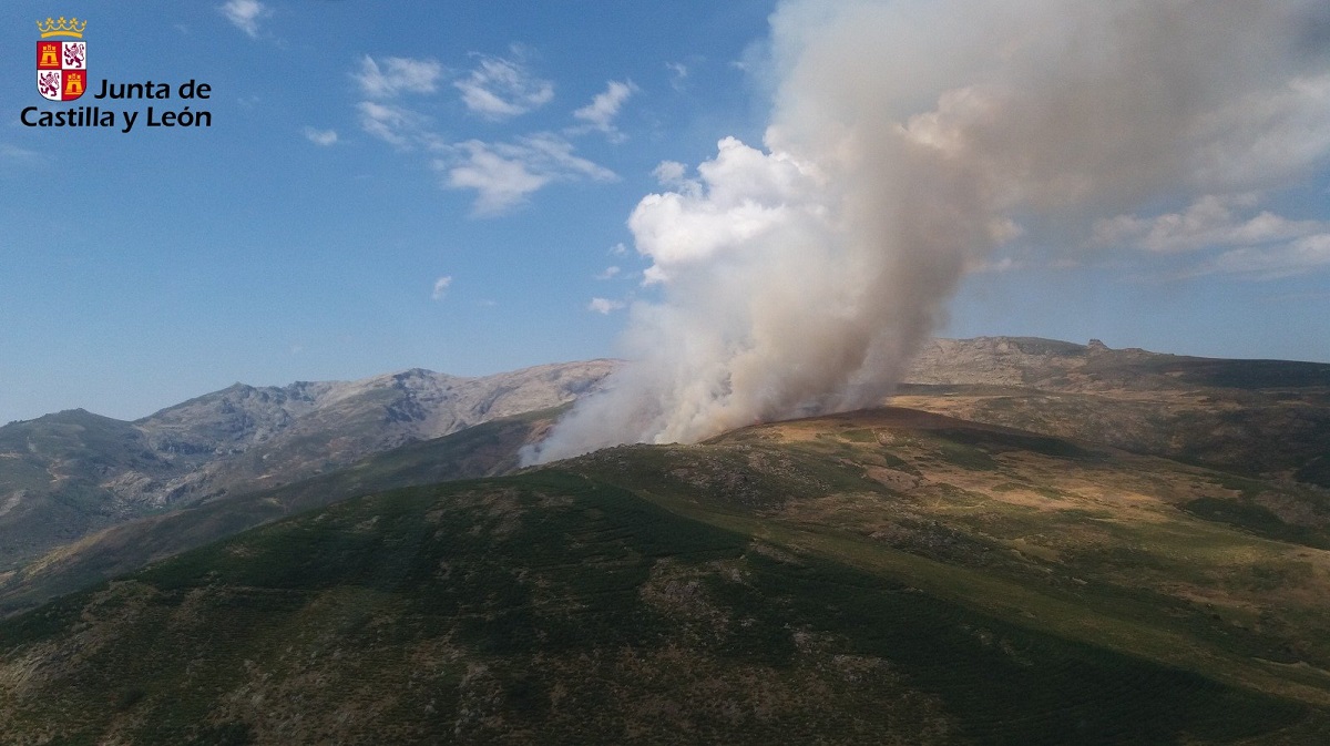 Incendio en Solana de Ávila el sábado por la mañana.