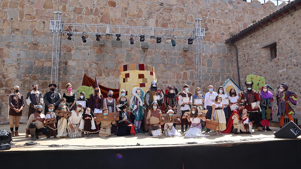 Premiados del concurso de atavíos en 2021.