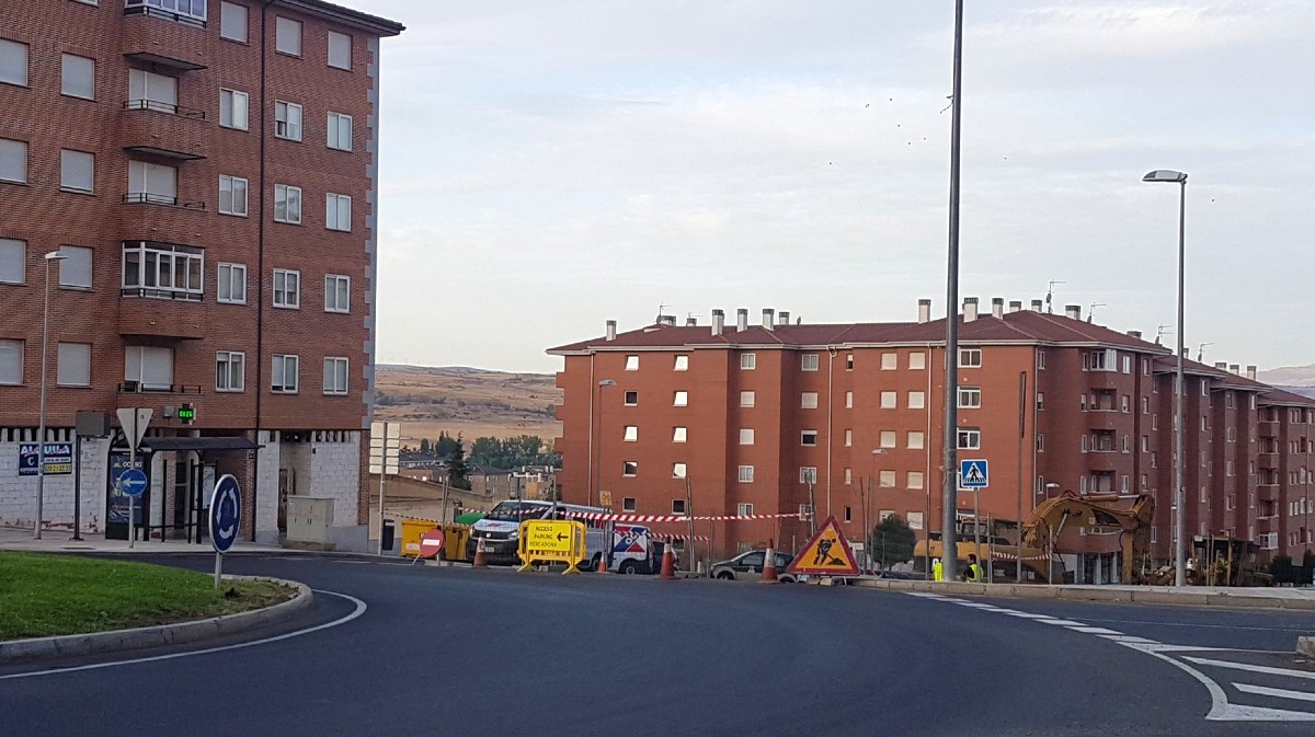 Corte de un tramo de la avenida Rodríguez Sahagún.