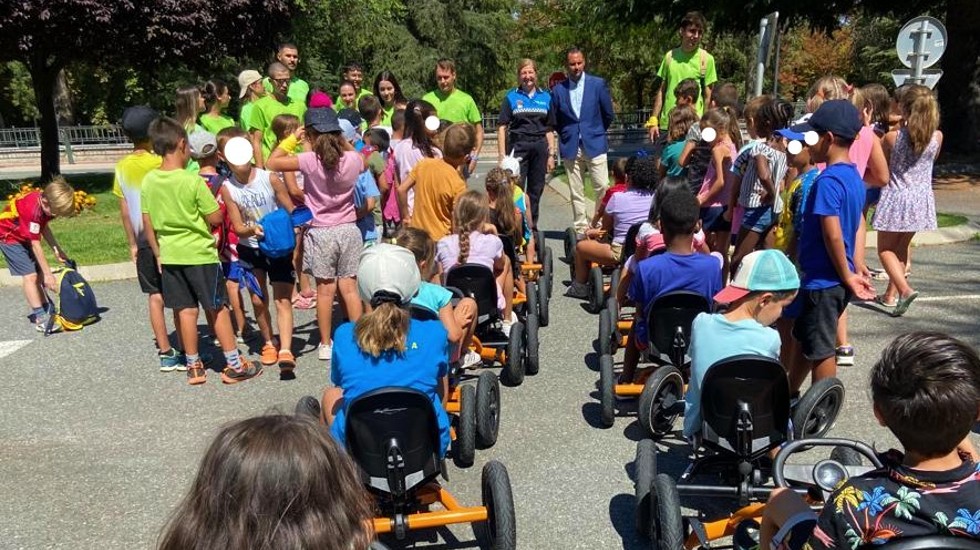 Niños en el programa de animacioón infantil de verano en el Parque de Educación Vial.