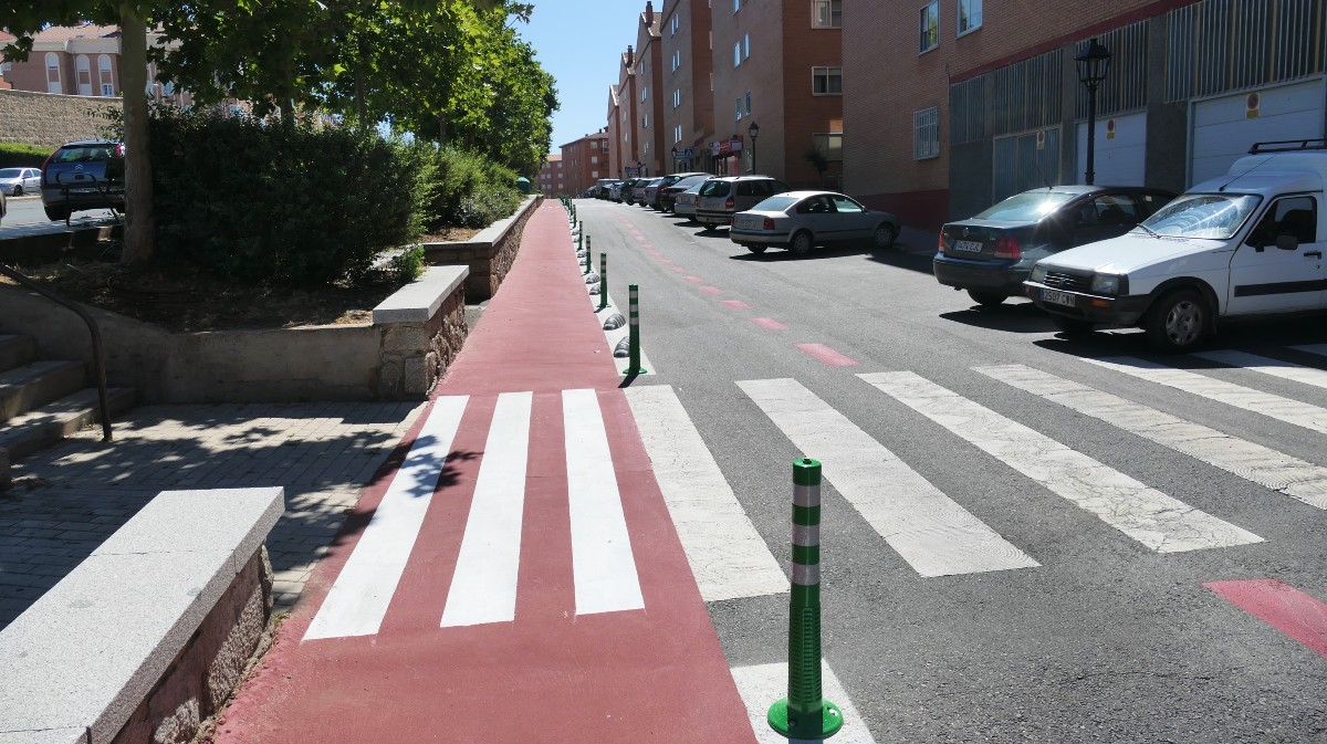 Carril bicio en la calle Rodríguez Sahagún.