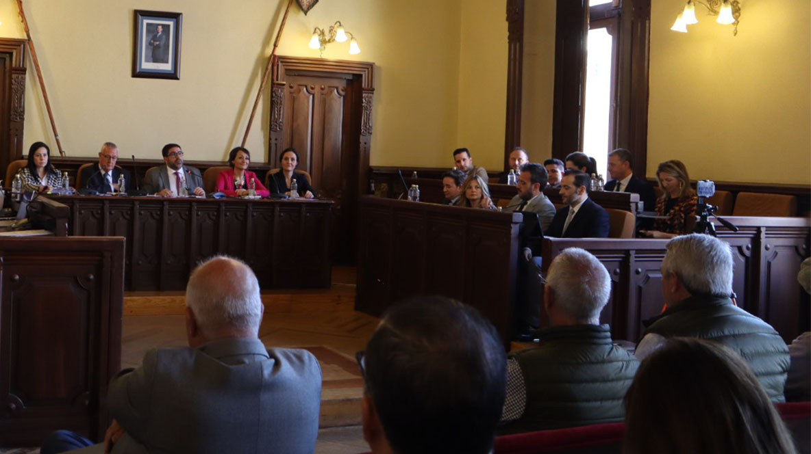 Imagen de archivo de un pleno municipal.