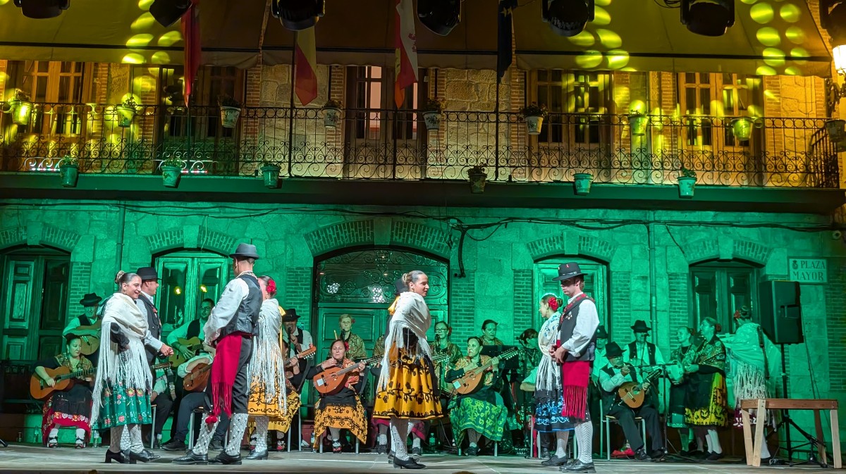 Actuación del Festival Pedro Vaquero el jueves en Candeleda.