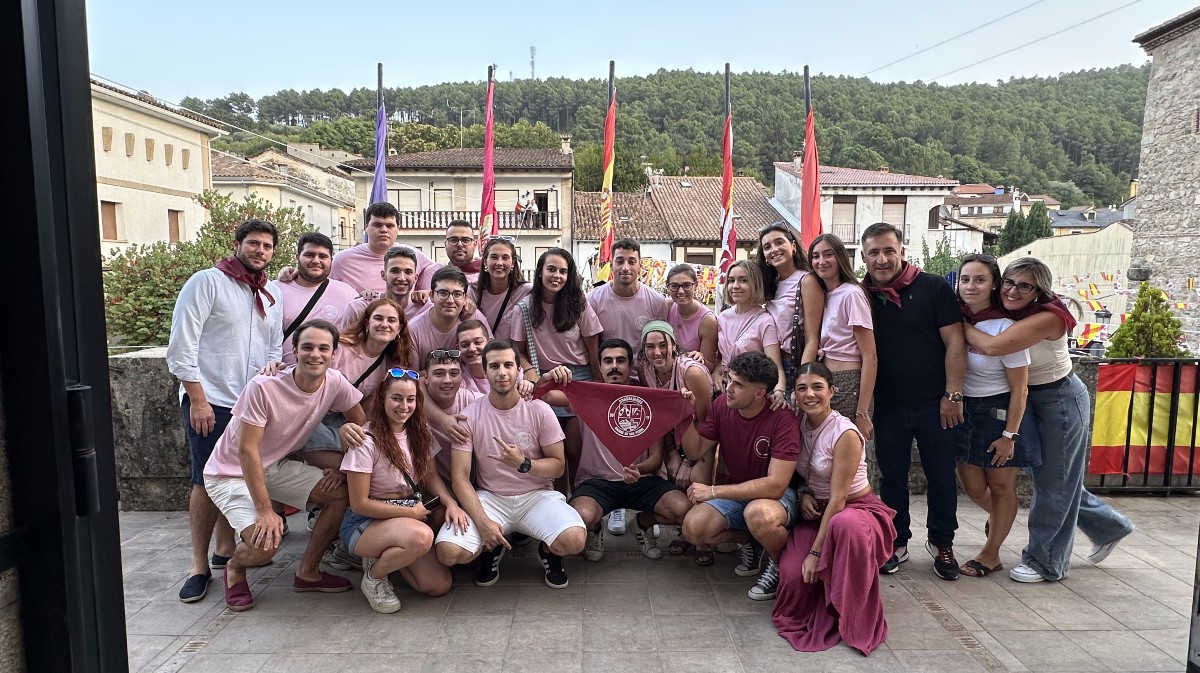Presentacion de las peñas de Arenas de Sam Pedro.