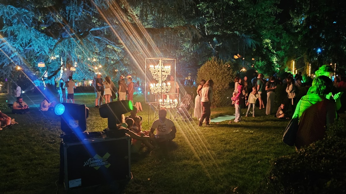 Espectáculo ‘Ávila Enlight’ en el jardín de San Vicente.