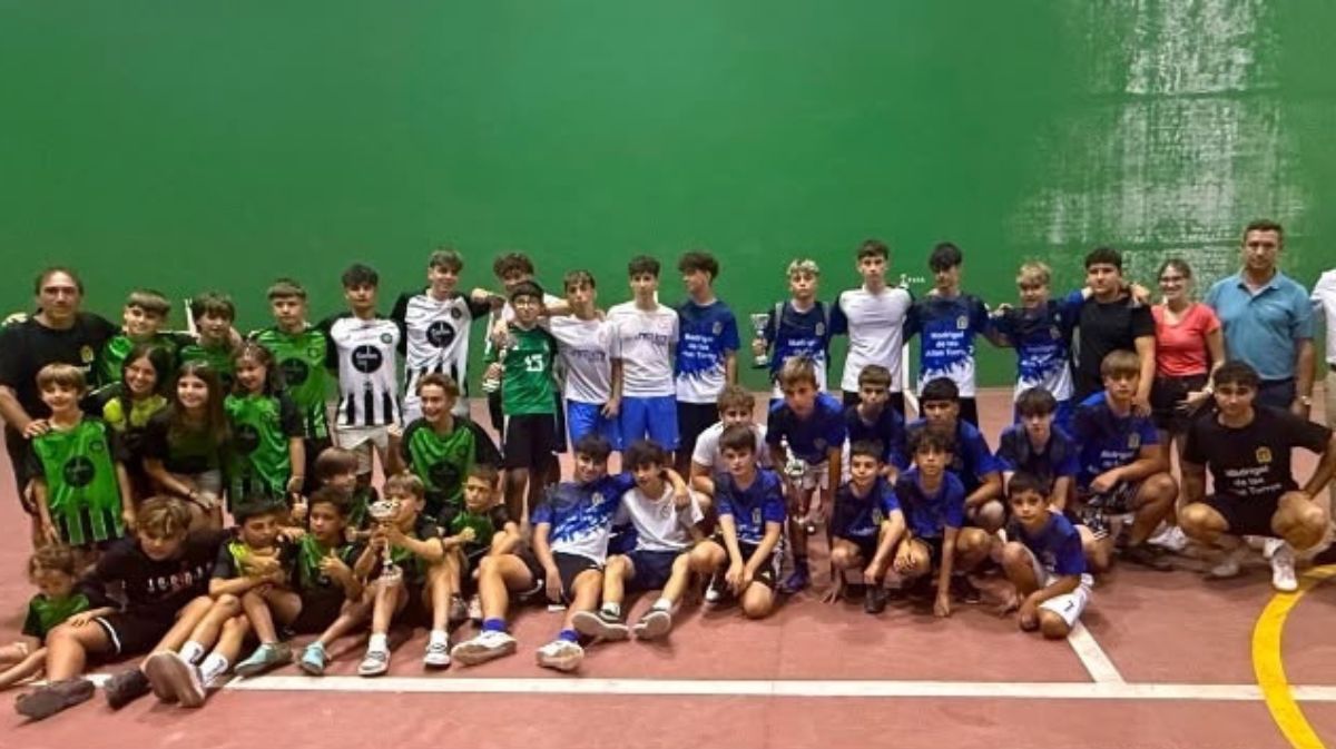 Campeones del campeonato de 12 a 16 a&ntilde;os