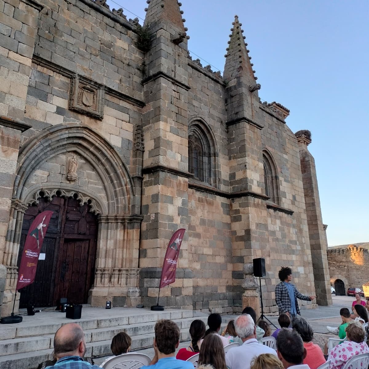Actuaci&oacute;n de Miguel de Lucas en Bonilla de la Sierra.