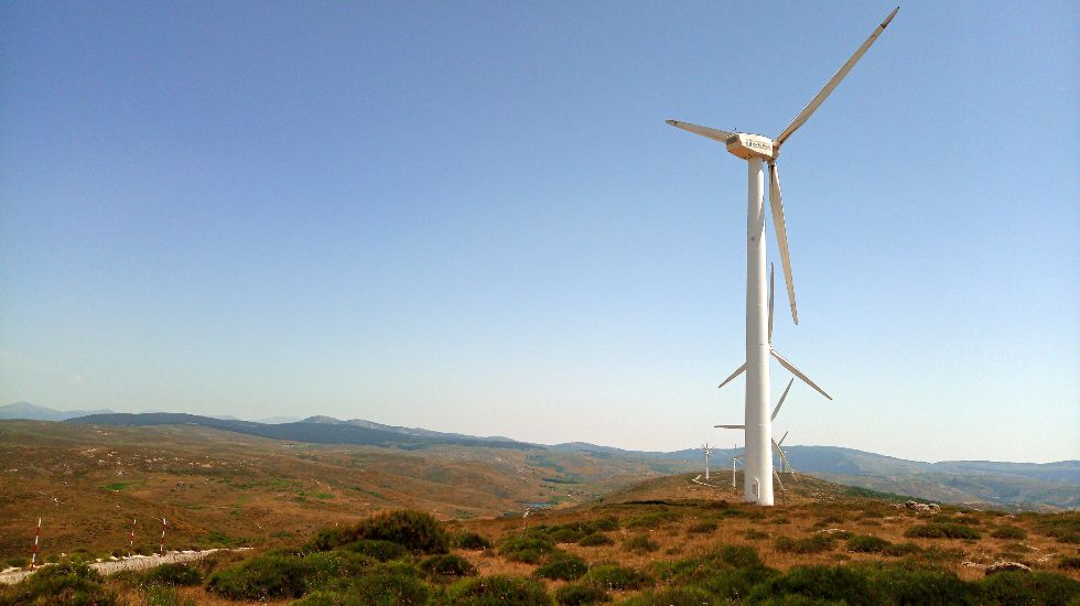 Parque e&oacute;lico en Las Navas del Marqu&eacute;s.