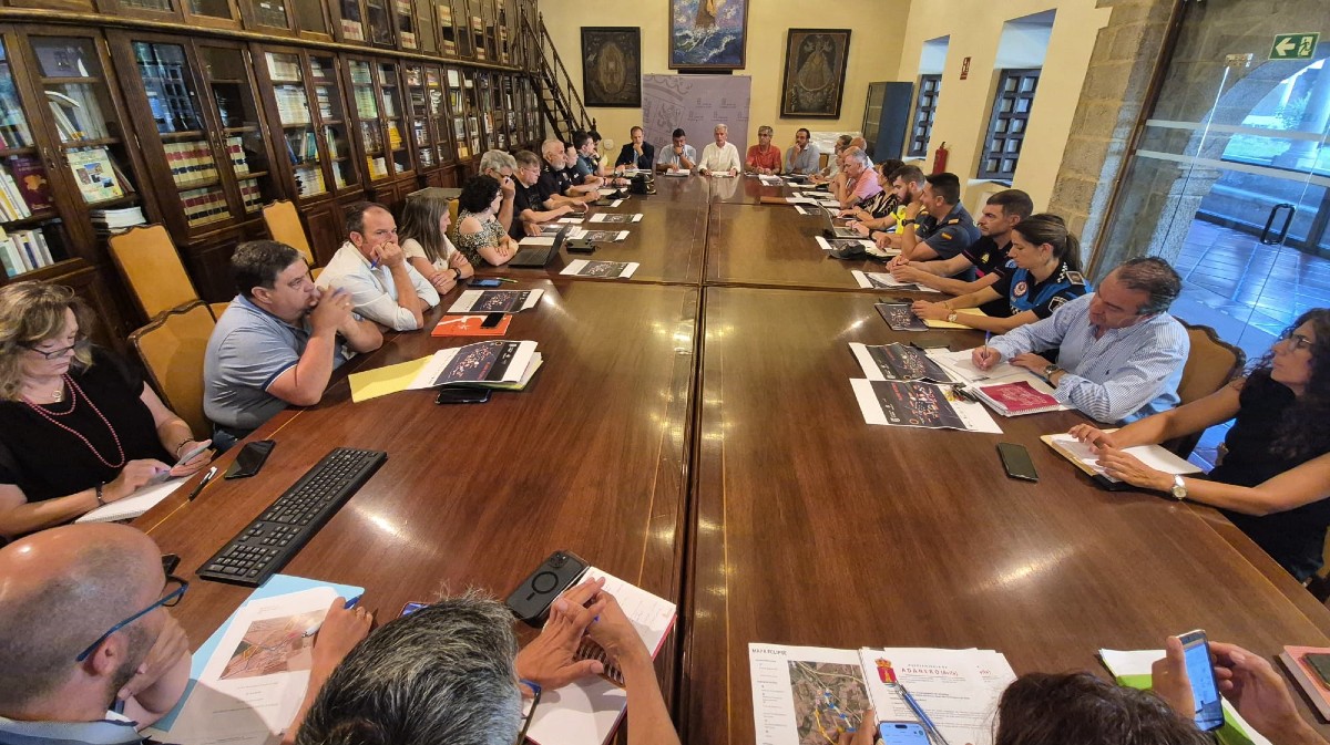 Reuni&oacute;n del Cecopi para preparar el dispositivo del eclipse en La Mora&ntilde;a.