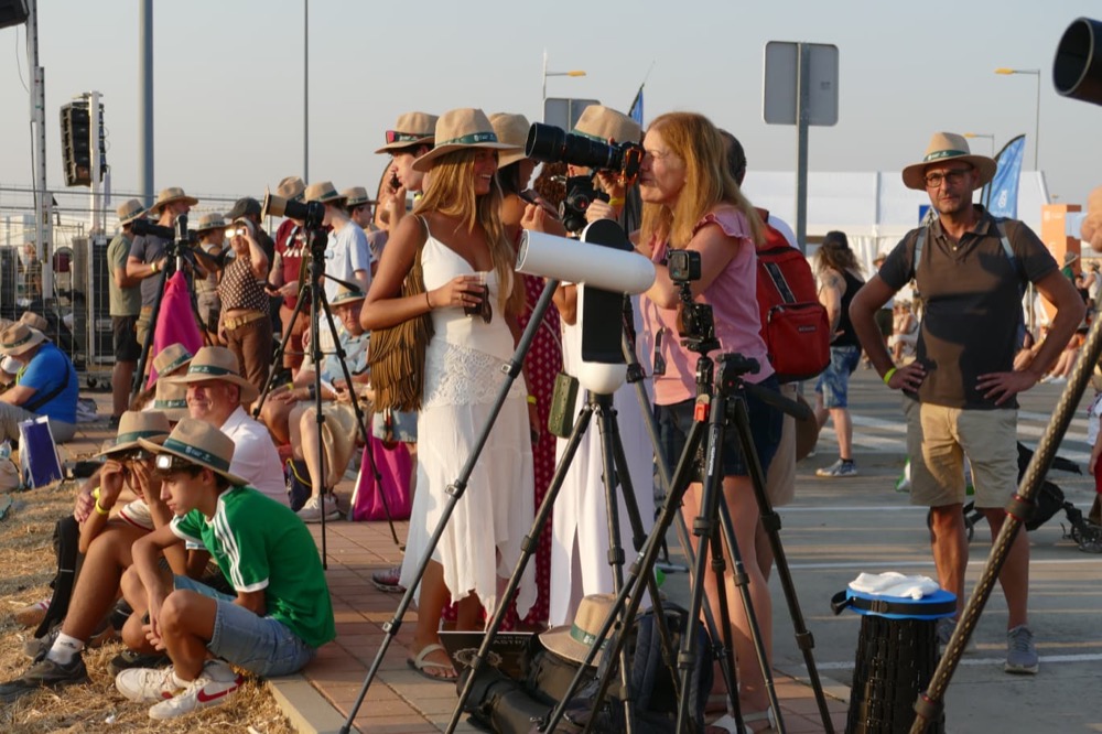 Multidunario evento para presenciar el eclipse solar en Ar&eacute;valo.