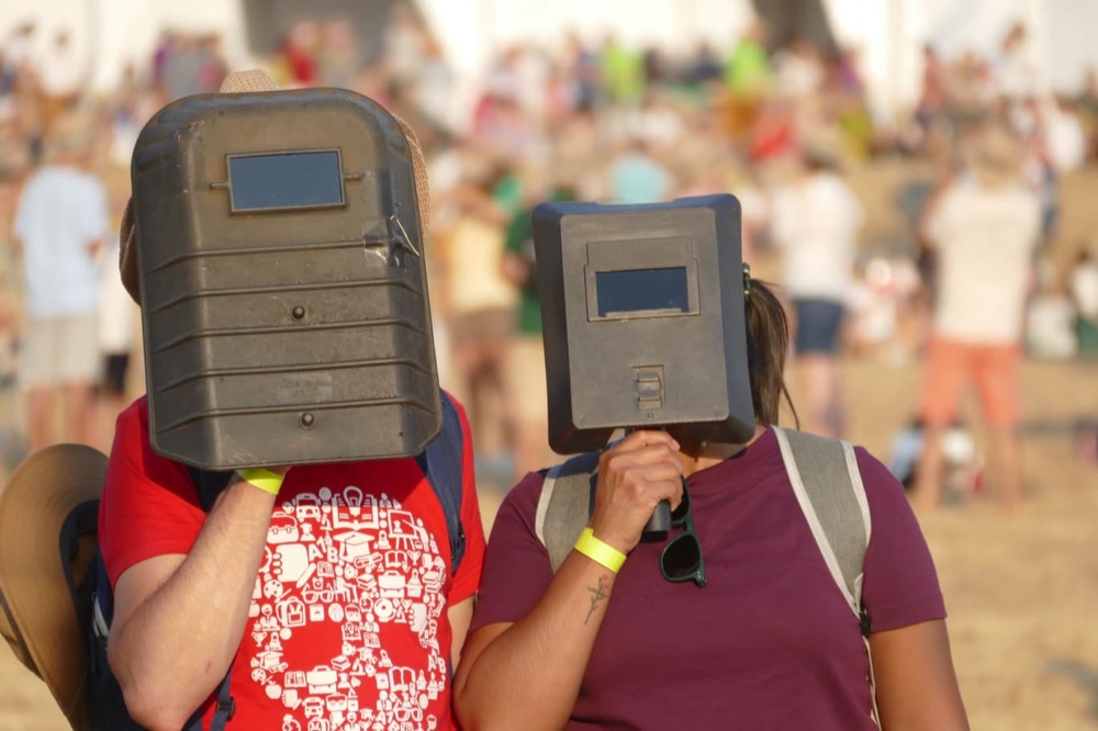 Multidunario evento para presenciar el eclipse solar en Ar&eacute;valo.