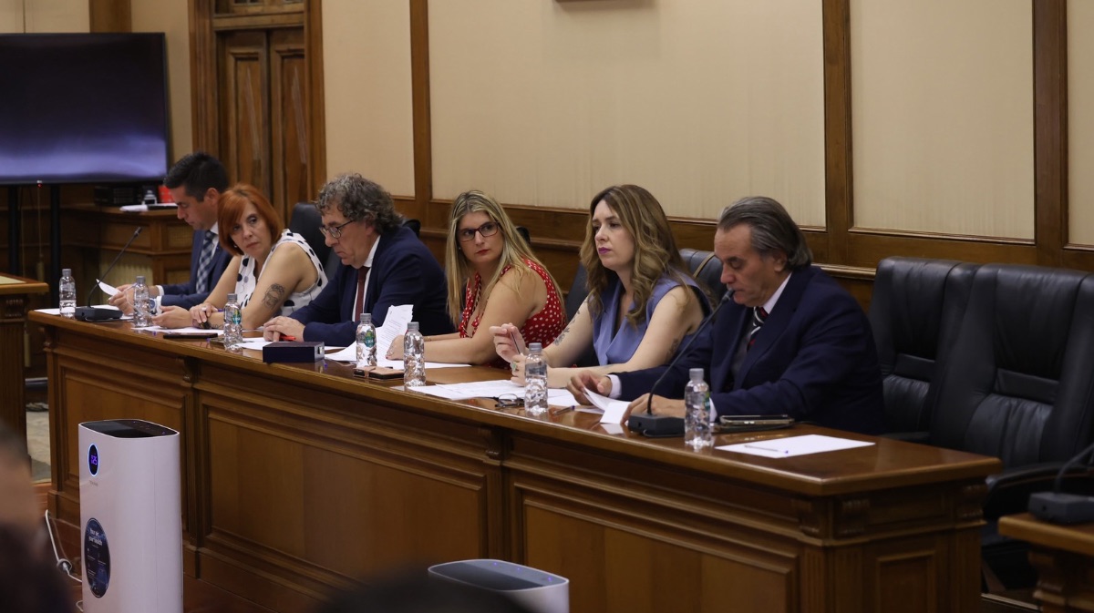 Diputados socialistas en el pleno de Diputaci&oacute;n