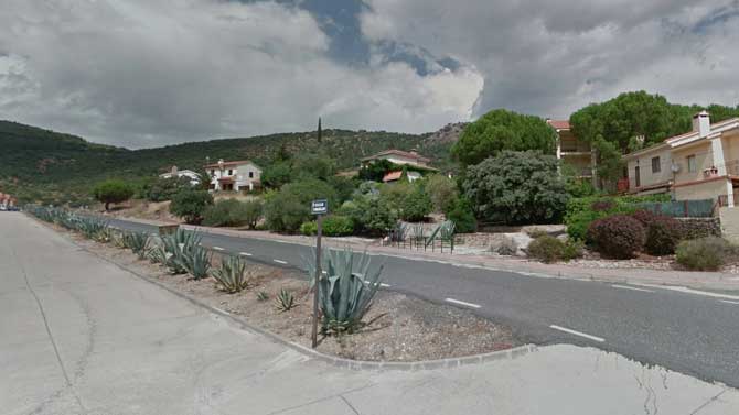 Salida de Cebreros por la carretera AV-503.