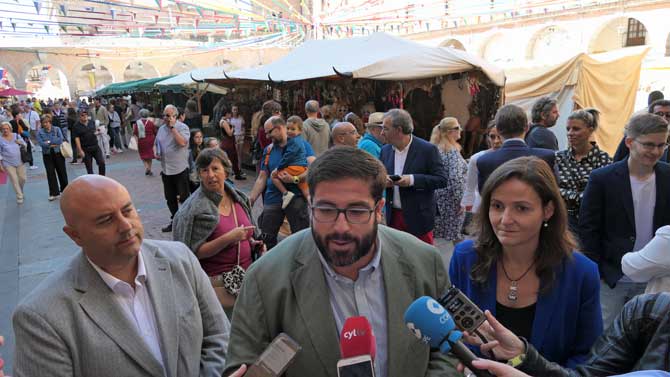 El alcalde en el inicio de las Jornadas Medievales.