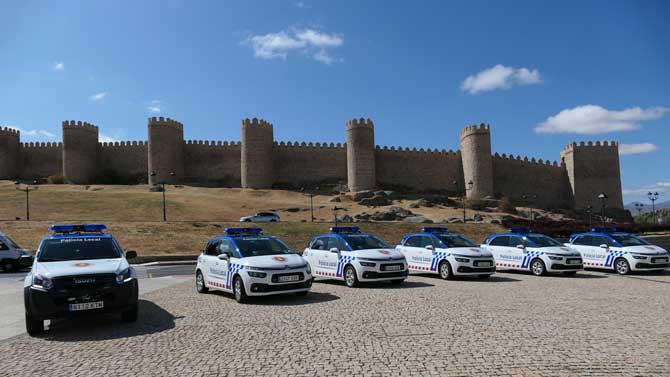 Veh&iacute;culos de la Polic&iacute;a Local.