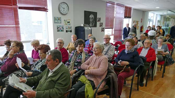 Imagen de archivo de un acto en el Centro de Mayores Jiménez Bustos.