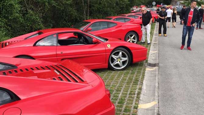 Concentraci&oacute;n de Ferraris.