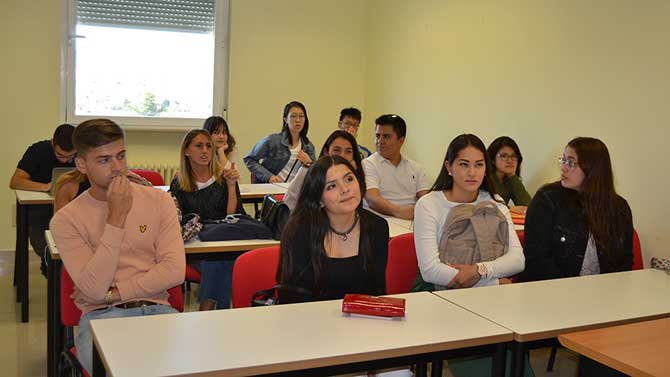Alumnos internacionales de la UCAV.