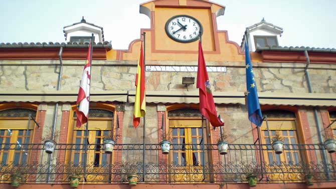 Ayuntamiento de Candeleda.