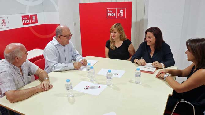 Reunión del PSOE con vecinas de La Aldehuela.