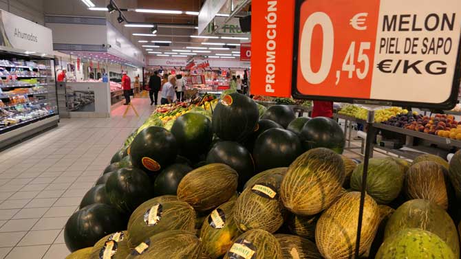 Productos de alimentación en un hípermercado.