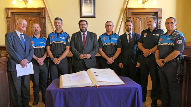 Toma de posesión de nuevos policías locales.